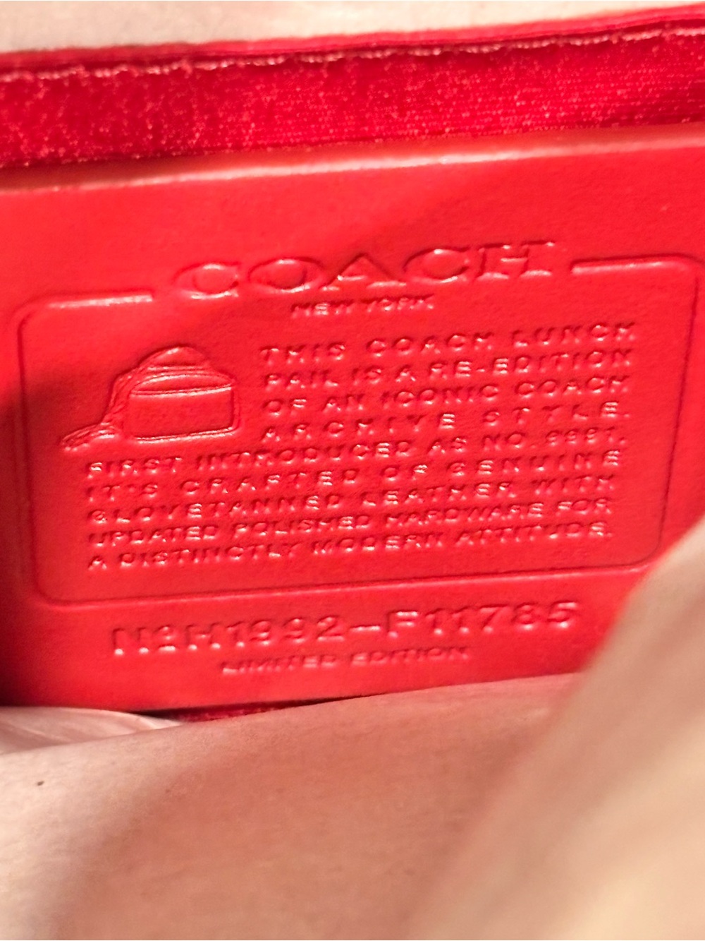 COACH Retro RE-EDITION Smooth Red Leather Lunch Pail Crossbody Bag NWT - Picture 5 of 16